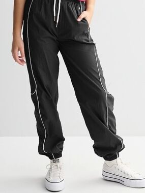 Limited Too Big Girl Parachute Cargo Pants Size L (12/14)